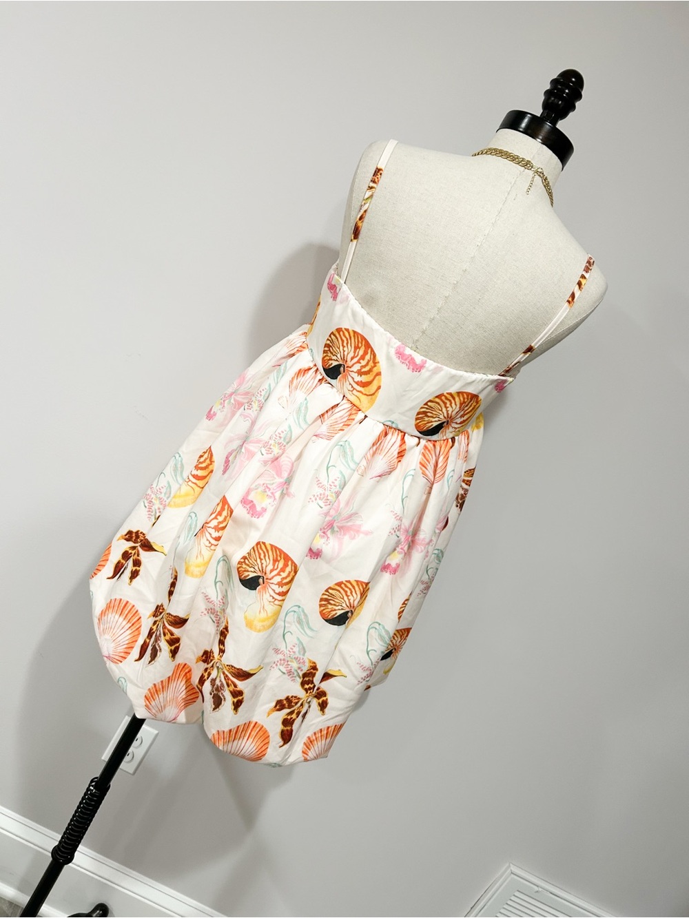 PrettyLittleThing White Seashell Print Summer Dress - Picture 2 of 6